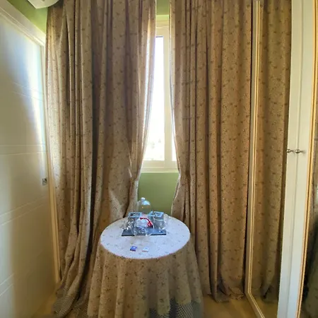 Maison De Famille Guest house