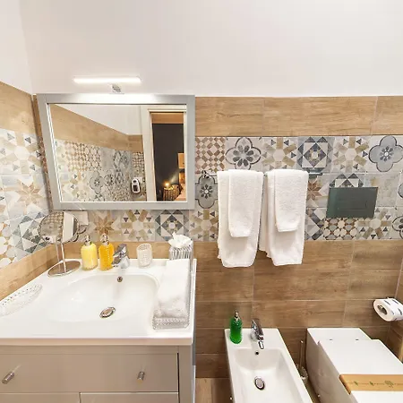 Konukevi Maison De Famille Palermo