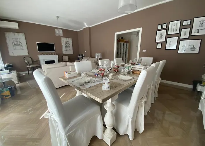 Maison De Famille Affittacamere 4*